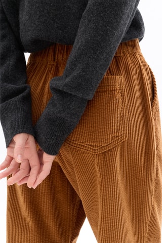 Pantalon carotte en velours taille haute - Camel