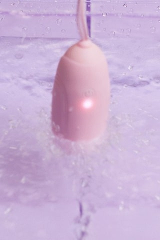 Œuf vibrant télécommandé LUV EGG - Noir