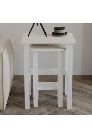 Table d'appoint et tabouret