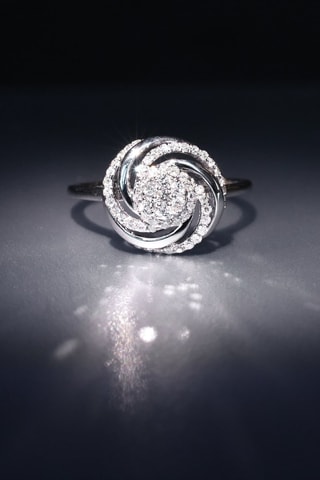 Anel Nébuleuse Ouro branco e diamantes