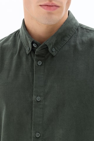 Camicia regular in velluto - Verde scuro
