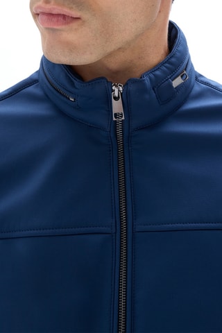 Giacca Softshell con cappuccio. - Blu scuro