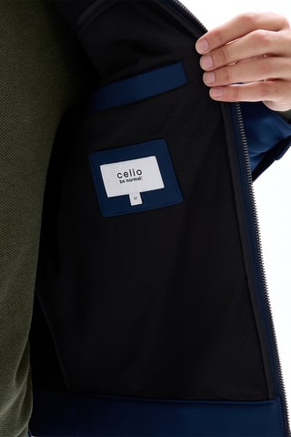Giacca Softshell con cappuccio. - Blu scuro