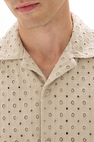 Camicia regular in sangallo - Beige