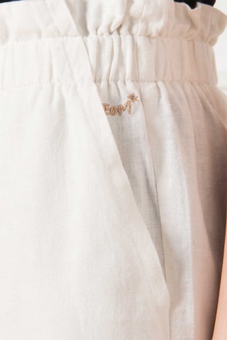 Short en lin - Blanc, jaune et rouge