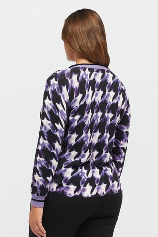 Pull - Blanc, noir et violet