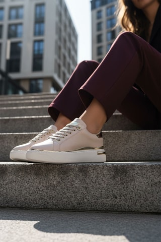 Sneakers - Beige