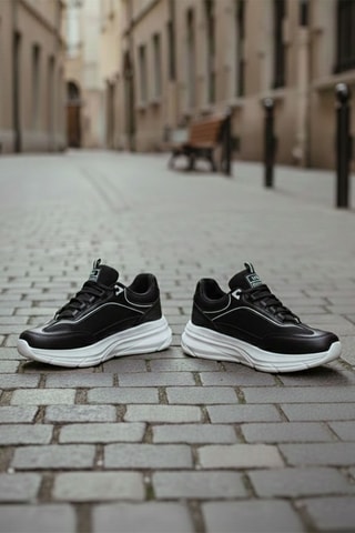 Sneakers - Nero e bianco