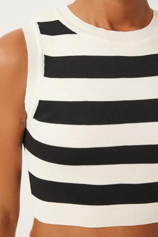 Crop top - Preto e cru