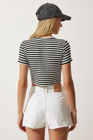 Crop top - Preto e branco