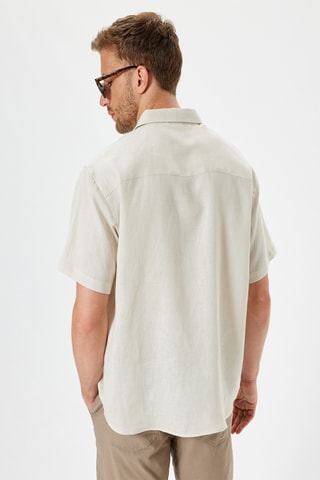 Camisa em linho - Bege