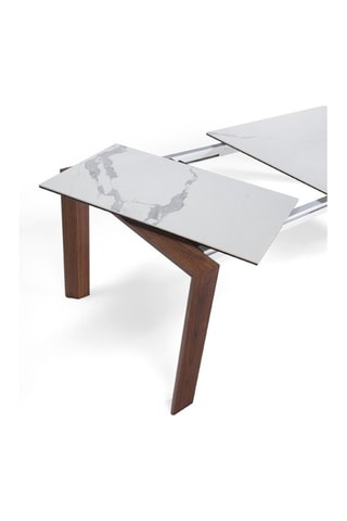 Table à manger extensible en porcelaine et bois plaqué noyer