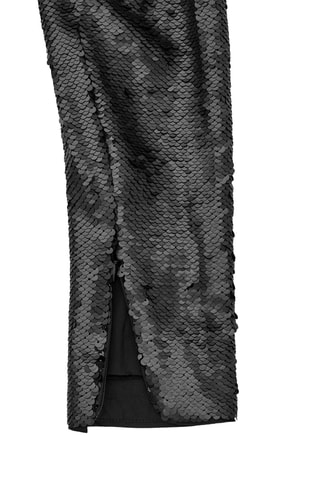 Vestido slim assimétrico - Preto