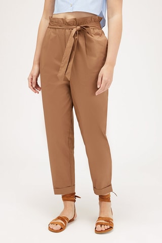 Pantalón carrot de tiro alto - Beige