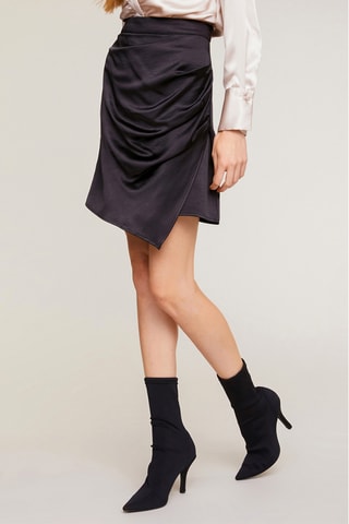 Falda cruzada de talle alto - Negro