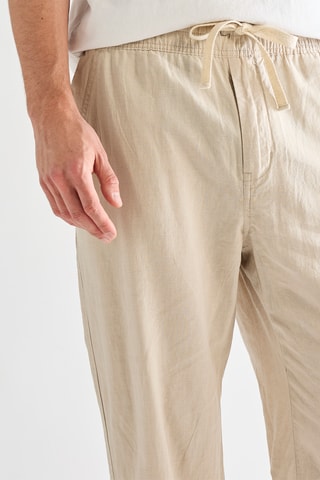 Pantalon carotte en lin - Beige