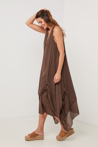 Vestido asimétrico sin mangas - Marrón