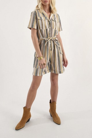 Mono 
Beige - Molly Bracken