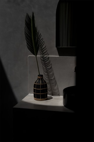 Vase décoratif en rotin Noir et naturel - 24 cm