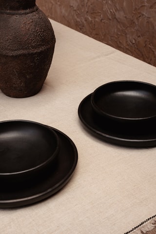 Assiette plate en terre cuite Burned - 26 cm