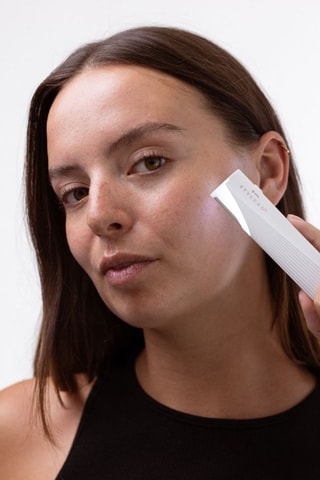 Appareil dermaplaning sonique - Exfoliation & épilation - Visage 