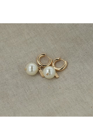 Boucles d'oreilles dorées à l'or jaune et perles d'imitation