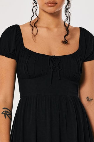 Vestido médio - Preto