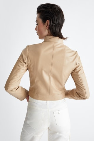 Veste courte en laine d’agneau - Beige