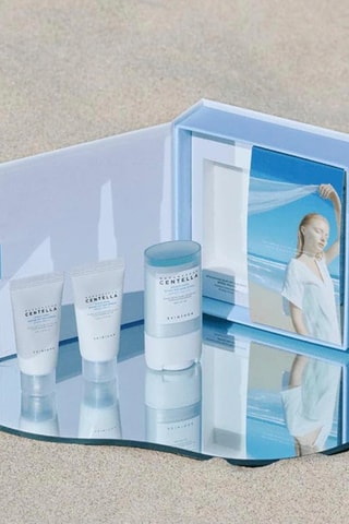 Coffret solaire hyalu-cica Madagascar Centella - SPF+ - 3 produits
