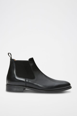 Botins Chelsea em couro 
Preto - Preto