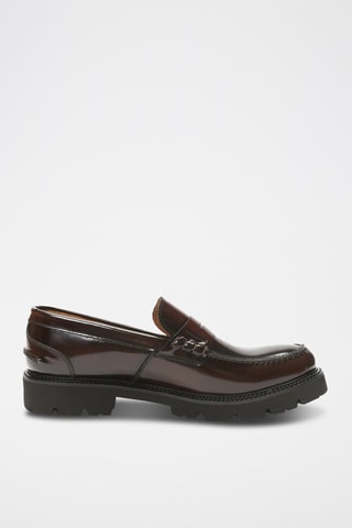 Mocassins em couro Regular 
Castanho - Preto