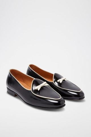 Mocassins em couro envernizado 
Preto - Preto
