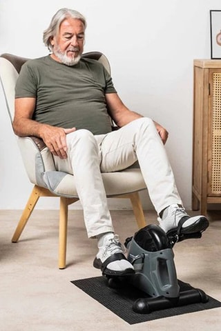 Statische pedaaltrainer voor armen en benen