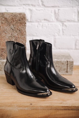 Bottines en croûte de cuir vernie Sixtin - Noir