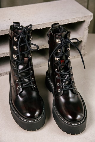 Bottines en croûte de cuir vernie Josefine - Noir