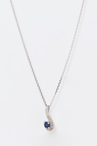 Hanger Virgule 
Witgoud, Diamanten en Saffier