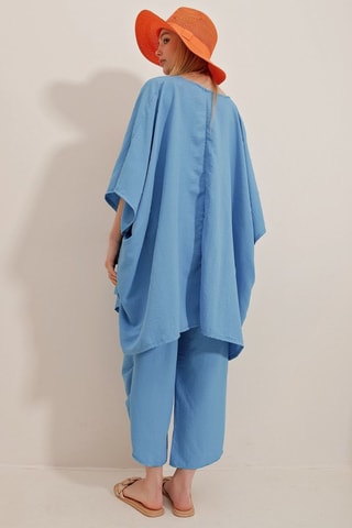 Kimono y pantalón de tiro alto - Celeste