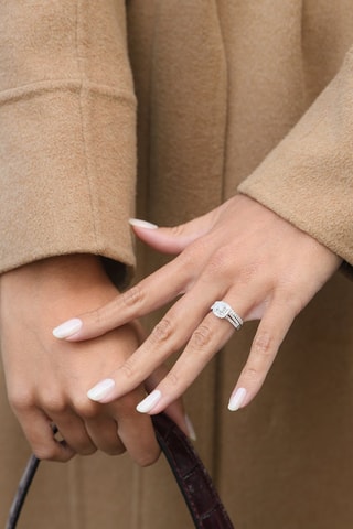 Alliance et solitaire Carré somptueux - Or blanc, diamants et solitaire