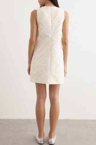 Vestido trapecio - Crudo - Ganni
