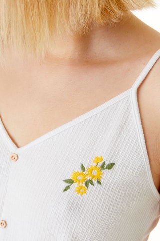 Top y short Finesse - Blanco