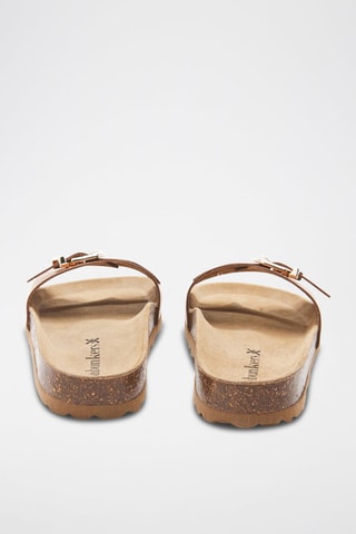 Mules em couro - 
Castanho
