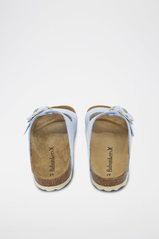 Mules em couro 
Azul