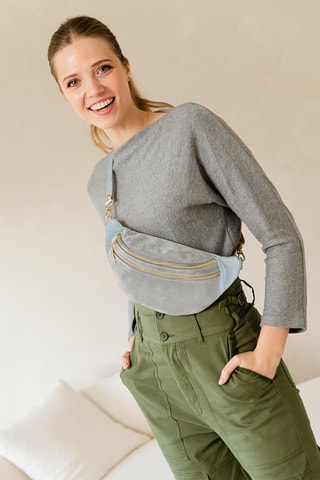 Sac banane en cuir Carola - Gris et bleu clair