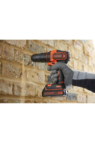 Perceuse à percussion sans fil - 18 V - 80 accessoires