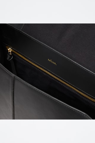 Sac bandoulière en cuir de veau Ilona - Noir