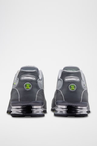 Nike Shox NZ en cuir - Gris foncé