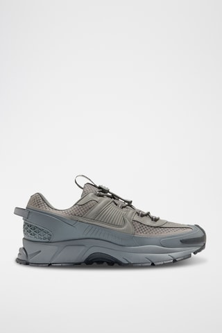 Nike Zoom Vomero Roam en nubuck - Gris