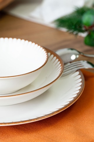 Service de vaisselle en porcelaine - 18 pièces