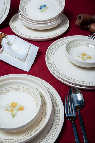 Service de vaisselle en porcelaine - 18 pièces