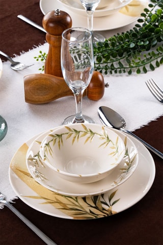 Service de vaisselle en porcelaine - 18 pièces